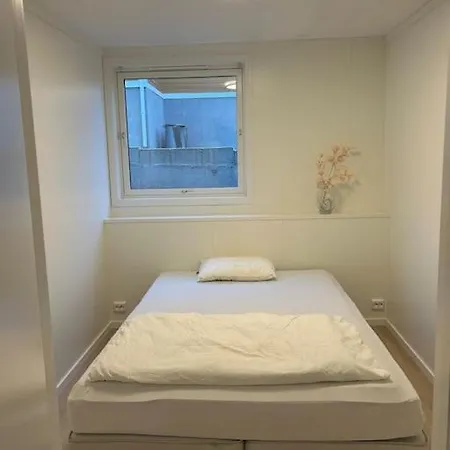 Apartamento Sentralt Hus Med Egen Parkering Egersund Exterior foto