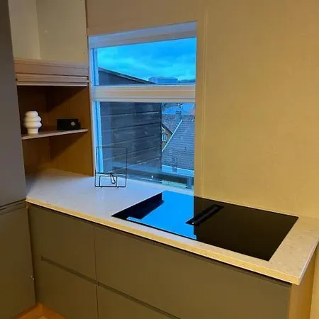Apartamento Sentralt Hus Med Egen Parkering Egersund Exterior foto