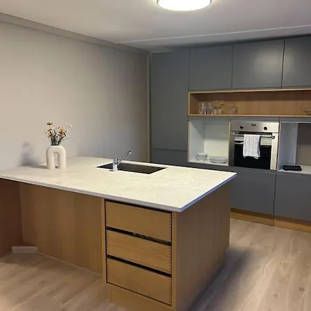 Apartamento Sentralt Hus Med Egen Parkering Egersund Exterior foto